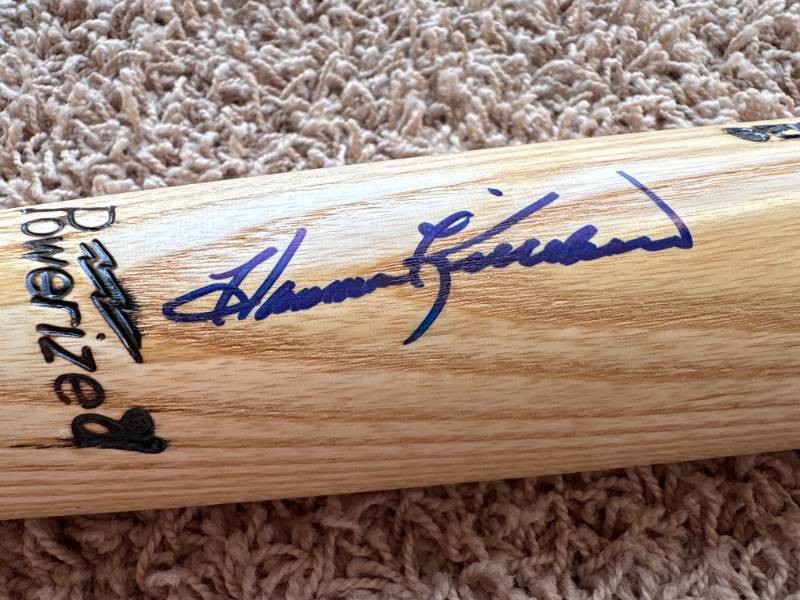 Harmon Killebrew Autographed Baseball Bat Original Louisville Slugger Bat, Amazing Condition, Blue Ink Signature, Beautiful Signature from Minnesota Twins Legend