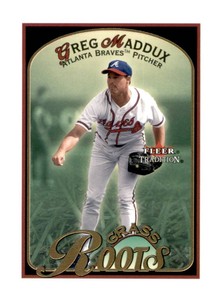 2001 Fleer Tradition - Grass Roots Greg Maddux #2 GR
