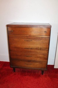 Bassett Mid-Century Modern Chest of Drawers