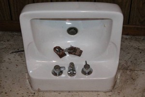 Porcelain Wall Sink