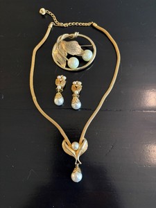 Costume Faux Pearl Jewelry