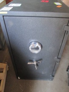 20 x 17 x 36 safe currently locked with no key