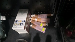 4 pack of Vamony Press on Nails and Lot of Foundation