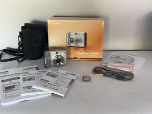 Canon PowerShot A560 Digital Camera w Box Case Manuals Card