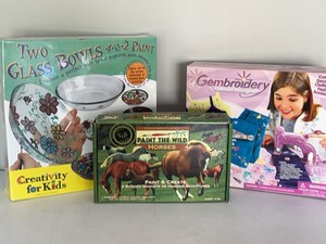 New Old Stock Kids Craft Kit Lot Gembroidery Glass Bowls Horses
