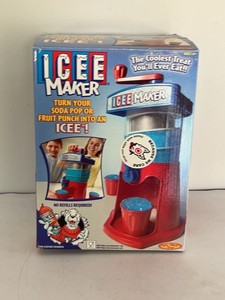 Spin Master ICEE Maker Frozen Drink Machine Toy In Original Box