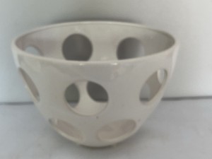 Pierced White Ceramic Decorative Fruit Bowl Centerpiece 10 x 7