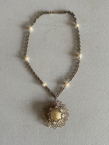Vintage Gold Tone Filigree Pendant Necklace Faux Pearl Rhinestones