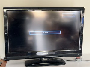 Philips 32PFL3505DF7 32in LCD HDTV Flat Screen Television