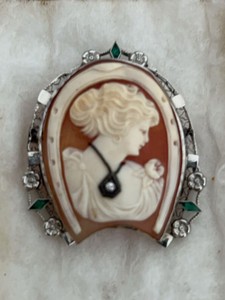 14KT White Gold Shell Cameo Horseshoe Brooch Pendant Diamond Accents
