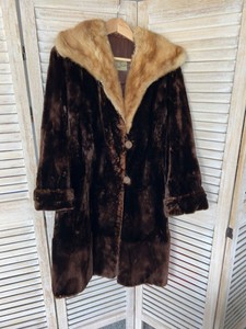 Poris Furs Beaver Fur Coat With Mink Collar Ladies Approx 12