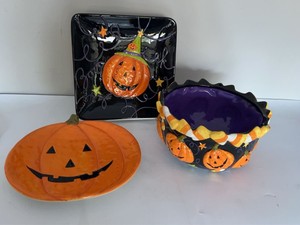 Set of 3 Halloween Ceramic Serving Bowl and Jack-O-Lantern Plates