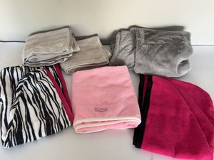 Assorted Bath Linen Towels & Pill Cover Lot Pottery Barn Diva Darling Zebra Print