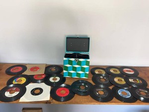 Vintage 45 RPM Record Lot With Portable Carrying Case Rock Pop Soul
