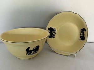 Crooksvill Silhouette Country Bak-In Ware Bowl & smaller serving bowl