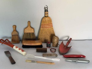 Vintage Household Tool & Brush Lot Utility Knives Garden Trowel Brooms