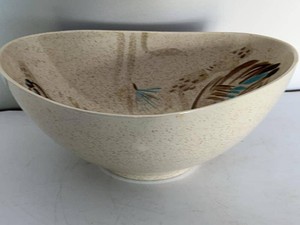 Vintage Red Wing Bob White Oval Serving Bowl Bird Motif USA Pottery