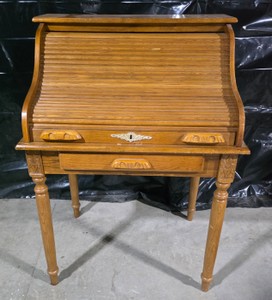 Vintage Oak Roll-Top Writing Desk with Drawers & Pigeonhole Compartments