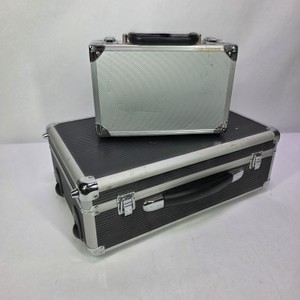 Aluminum Cases with Rolling Case & Organizer Pockets