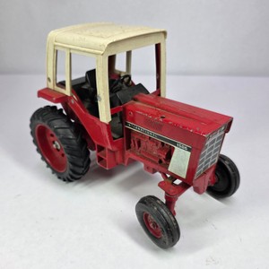 Vintage International Harvester 1586 Toy Tractor