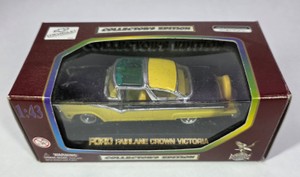 Road Legends Collectors Edition 143 Ford Fairlane Crown Victoria Die-Cast Model