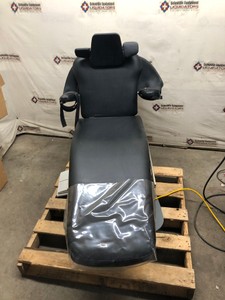 84770 - Royal Dental Group RS1 Specialty Surgical Chair
