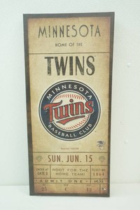 Twins canvas wall decor 12 x 26