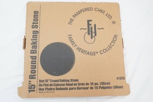 NIP 15 round Baking Stone by Pampered Chef