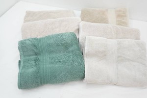 6 nice bath towels