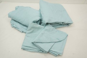 queen sheet set includes flat, fitted, and 2 pillow cases