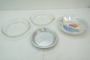 3 vintage Pyrex glass pie pans, 2 EZ Foil pans with lids, 1 Poppin Fresh pan