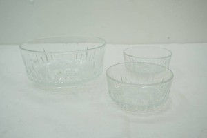 vintage Arcoroc France Diamant clear glass serving bowls featuring distinctive starburst pattern on bottom