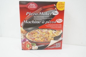 Betty Crocker Pizza Maker Plus NIP