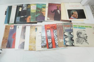 group of vintage vinyl albums including Glen Yarbrough, Jack Jones, Johhny Mathis, Barry Manilow, Marty Stewart