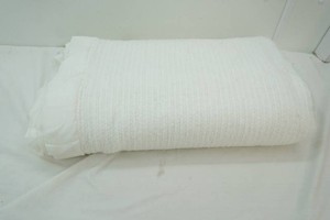 white woven cotton blanket
