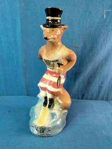 Vintage 1975 Jim Beam The Surfer fox decanter made by Regal China,