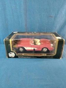 118 scale die-cast model of a 1957 Chevrolet Corvette produced by Road Legends