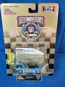 Racing Champions 50th Anniversary Commemorative Series 1970 Plymouth Superbird die-cast car (Issue #22