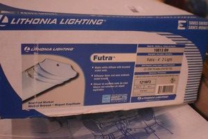 Flourescent Light Fixture