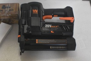 WEN 20512 20V Max Cordless 18-Gauge Brad Nailer with 2.0Ah Battery and Charger Current price$124.99