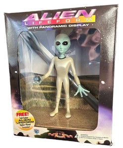 O - Collectible Alien Figure - Shadowbox Fantastic Myths & Legends