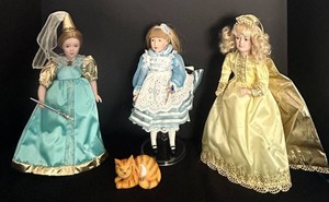O - Storybook Collection - Danbury Mint Dolls Rapunzel, Alice & Cinderella