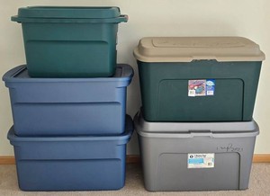 LR - Plastic Storage Bins - Sterilite & Tamor 20-33 Gal (Lot of 5)
