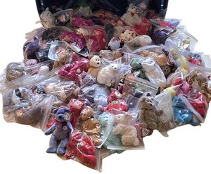 O - Collectible Plush - TY Beanie Babies Assortment