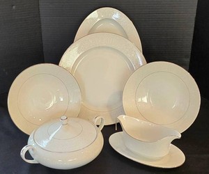 K - Vintage Fine China - Grace Concerto 6-Piece Serving Set