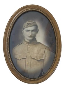 DR - Vintage Oval World War I Soldier Portrait Print - Convex Glass Frame