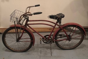 G - Vintage Roadmaster Cruiser With Basket Bicycle