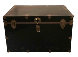 G - Vintage Trunk