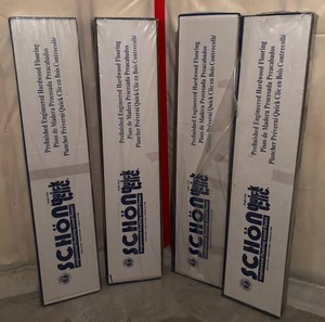 LL - Schon Quick Clic Canadian Maple Engineered Wood Flooring