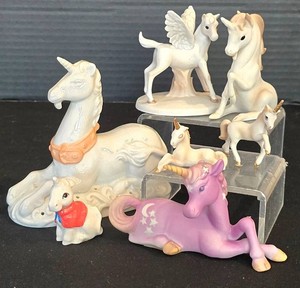 O - Unicorn Figurines Mixed Lot - 7-Piece Avon 1981 Sachet & Assorted Figures
